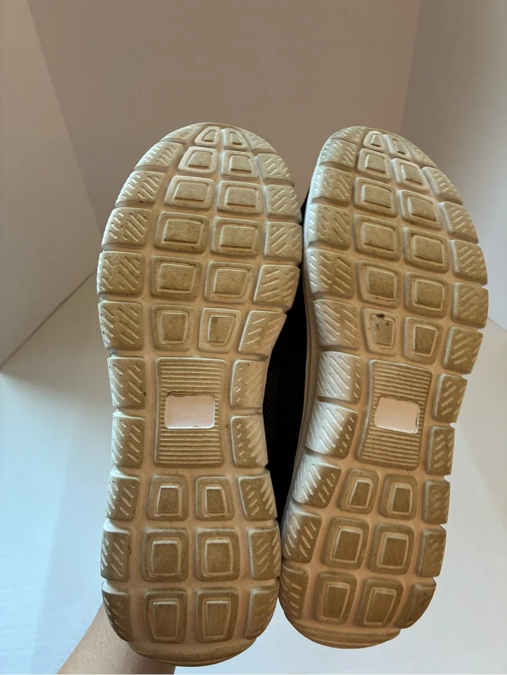 Men’s SKETCHERS Memory Foam Tennis Shoes 12